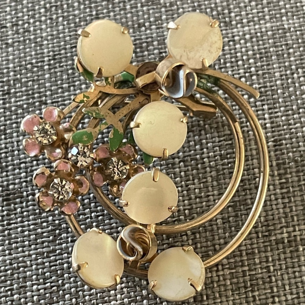Vintage Mother of Pearl Enamel Flower Swirl Round Brooch Pin